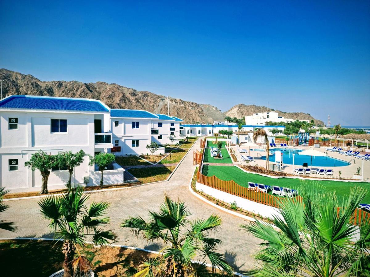 Holiday Beach Resort Dibba Bagian luar foto