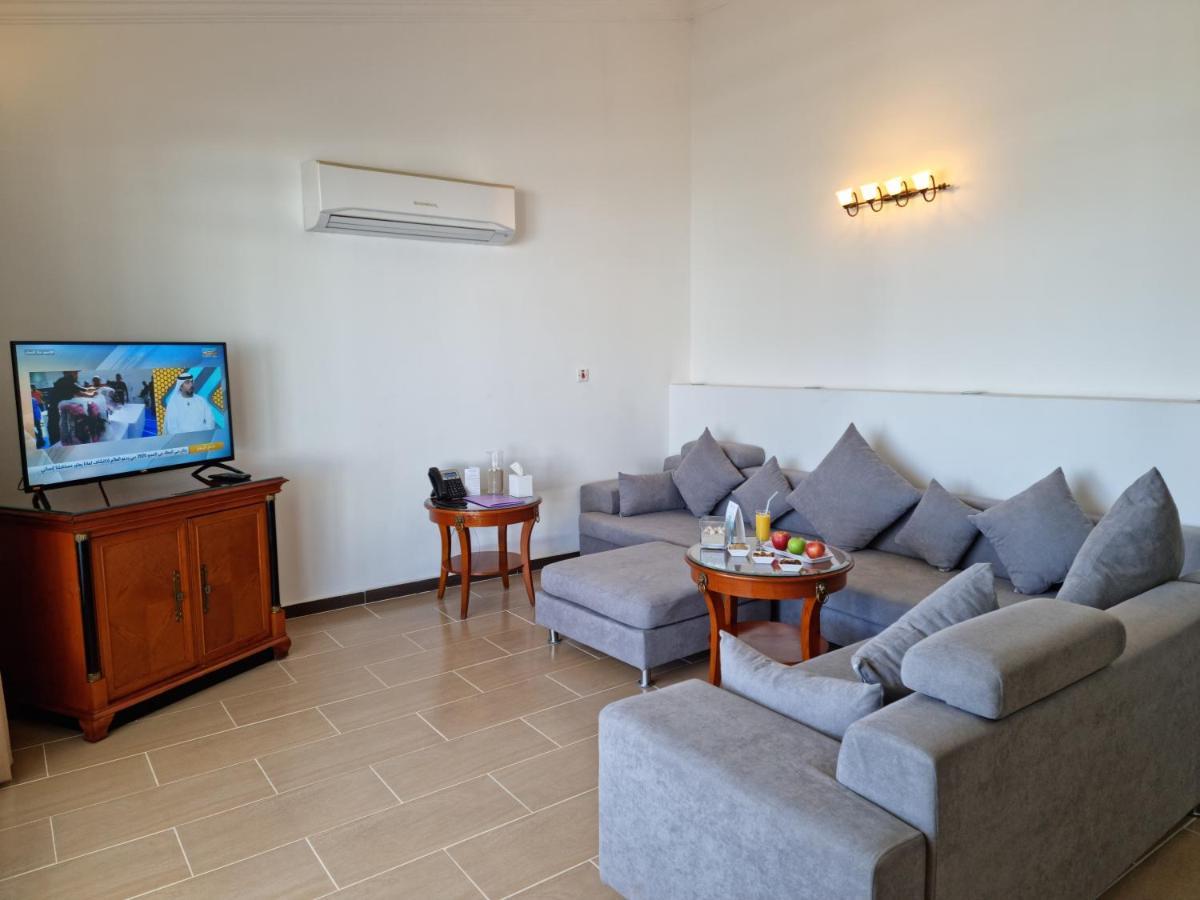 Holiday Beach Resort Dibba Bagian luar foto