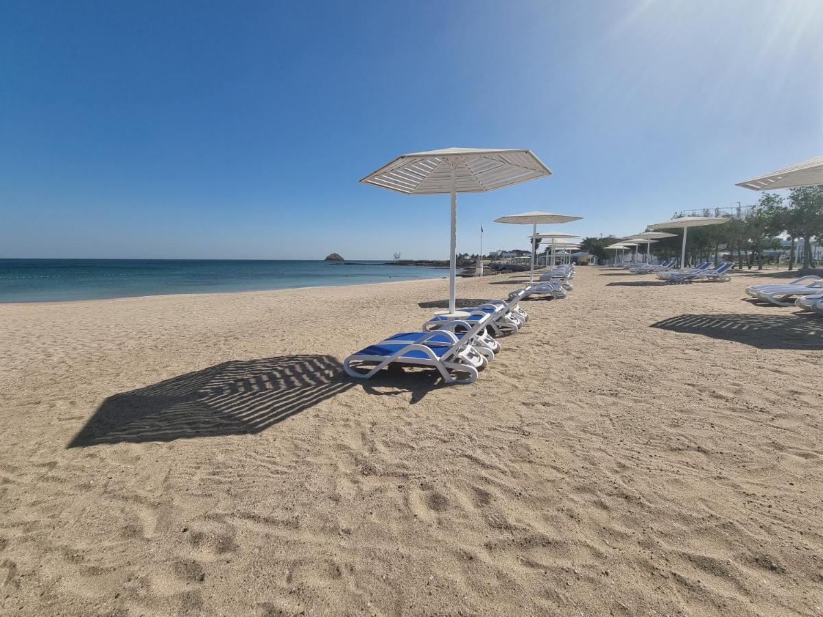 Holiday Beach Resort Dibba Bagian luar foto