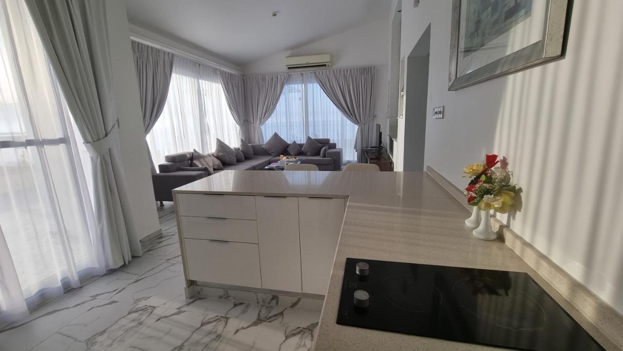 Holiday Beach Resort Dibba Bagian luar foto